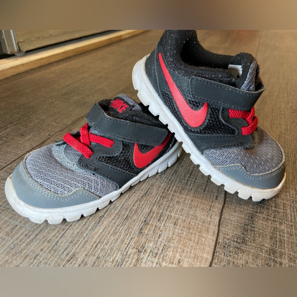 NIKE BABY TODDLER SHOES
